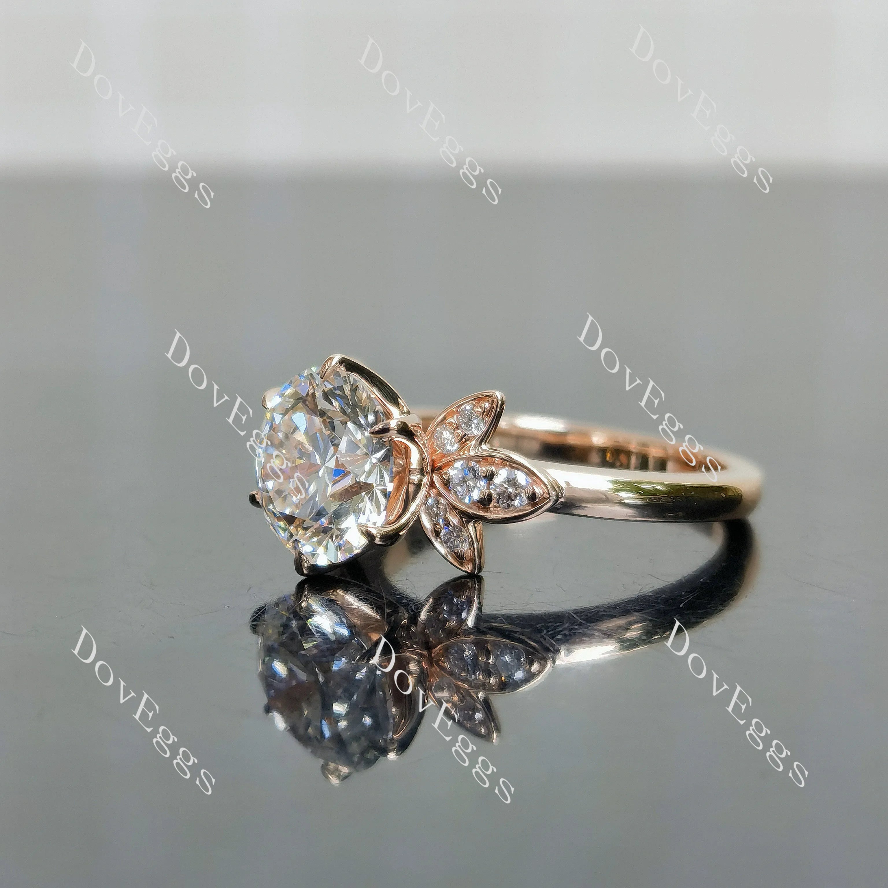 Doveggs Round Floral Lab Grown Diamond Engagement Ring