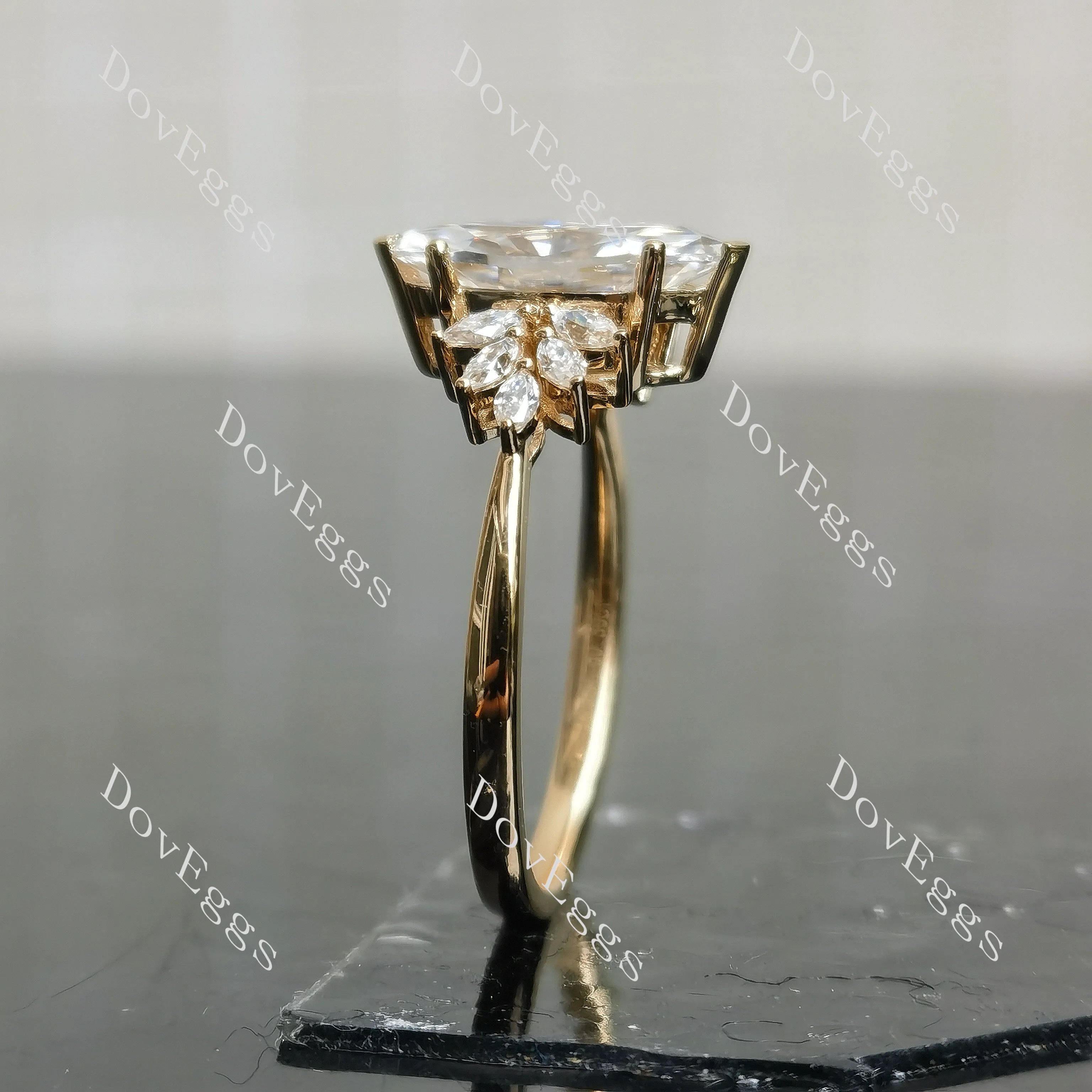 Marquise side stones moissanite engagement ring | Doveggs