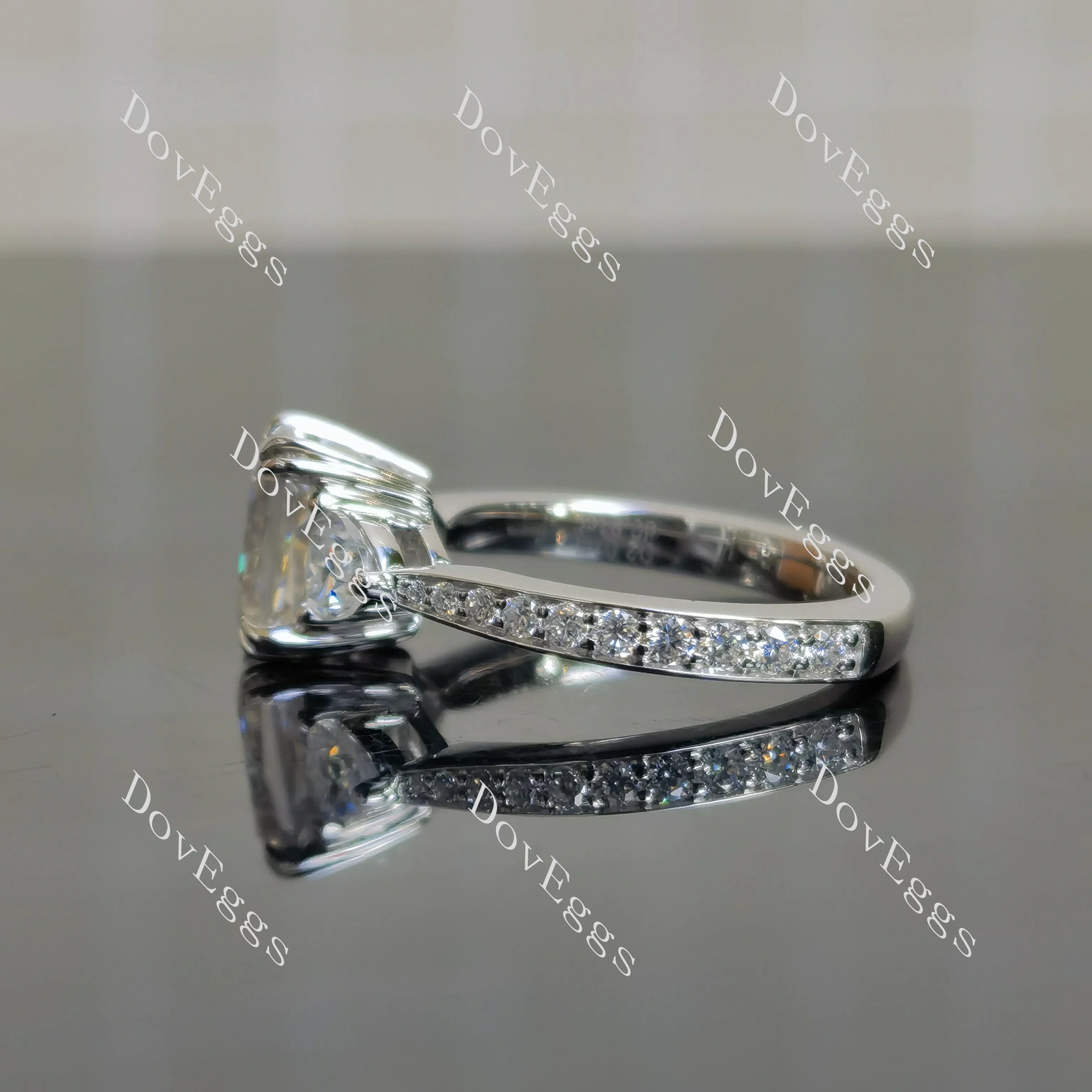 Doveggs three-stone engagement ring semi-mount only(Exclusively to DovEggs Stones)