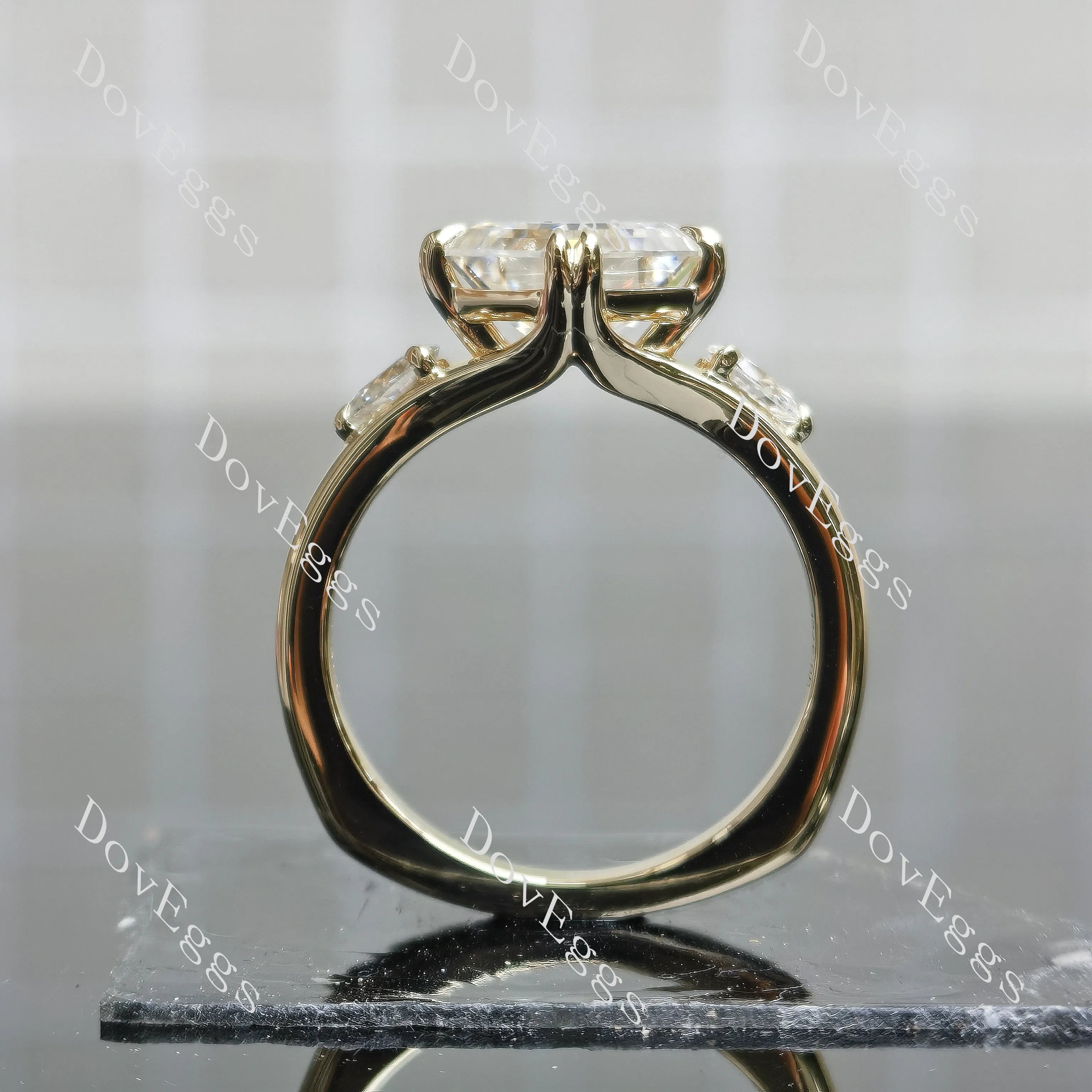 Asscher three stones moissanite engagement ring| DovEggs