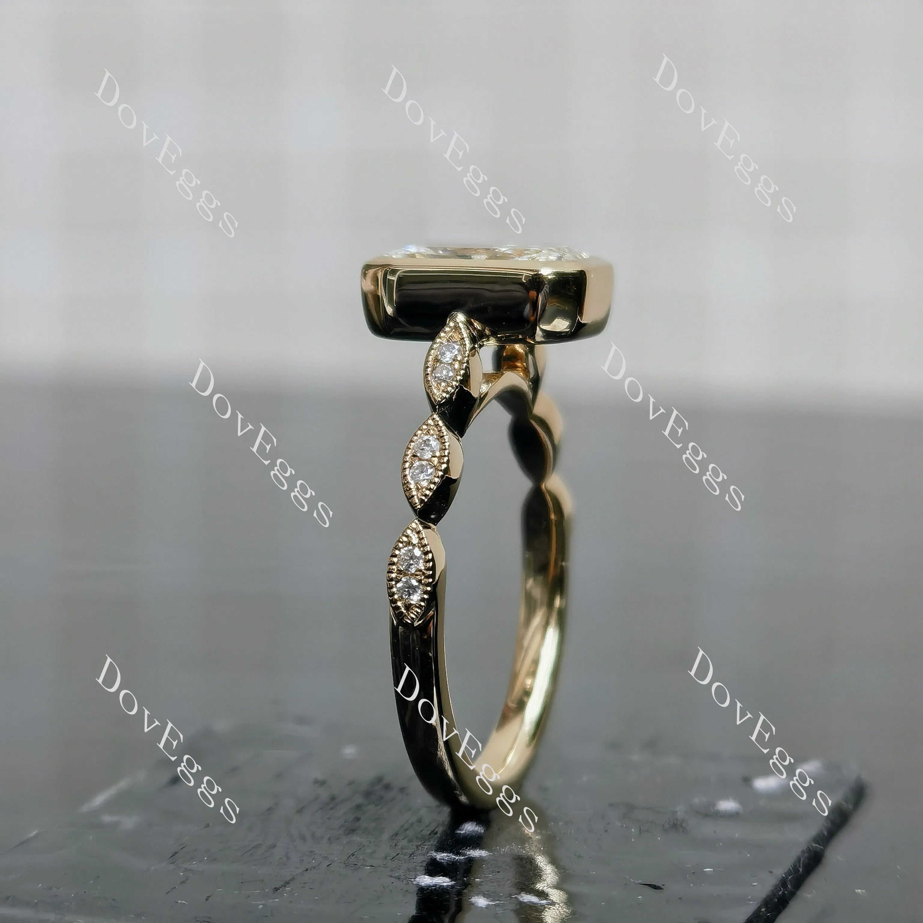 Doveggs Radiant Bezel Lab Grown Diamond Engagement Ring